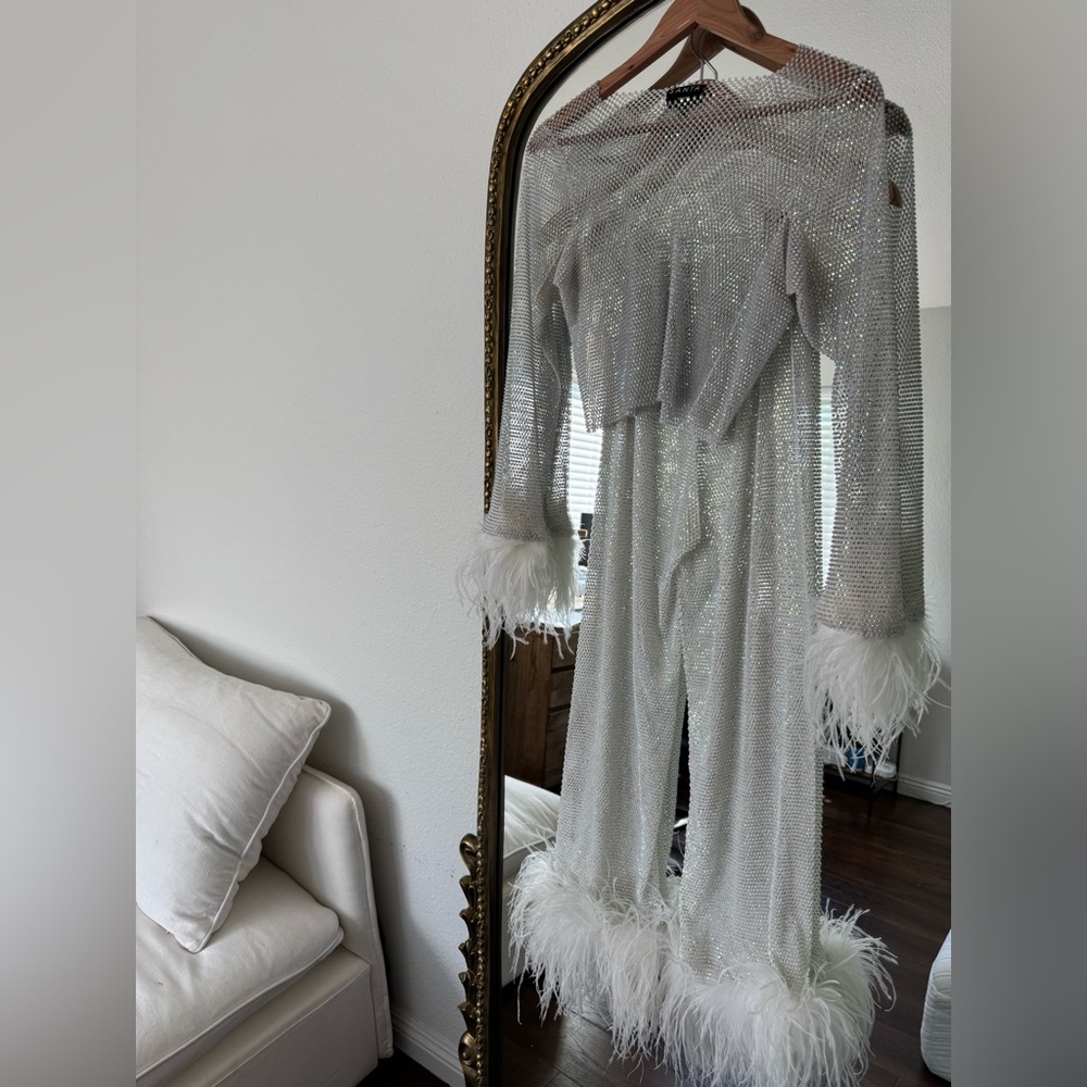Santa Brands White Two Piece Feathers Set - From Revolve